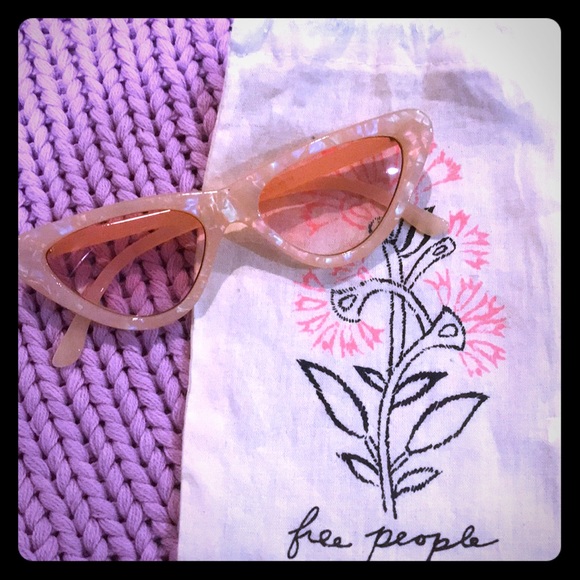 Free People Accessories - NWT Free People Sunglasses, Pearl, Cat Eye Shaped Free People Accessories - NWT Free People Sunglasses, Pearl, Cat Eye Shaped
